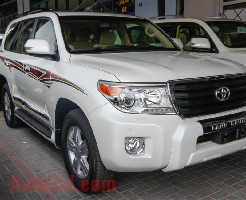 TOYOTA LAND CRUISER GXR V8- 2012 MODEL- FULL OPTION