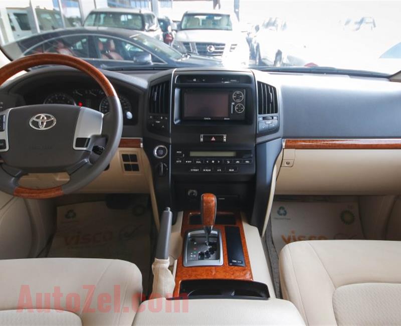 TOYOTA LAND CRUISER GXR V8- 2012 MODEL- FULL OPTION