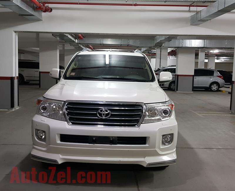 Toyota land cruiser V6 GXR 2015