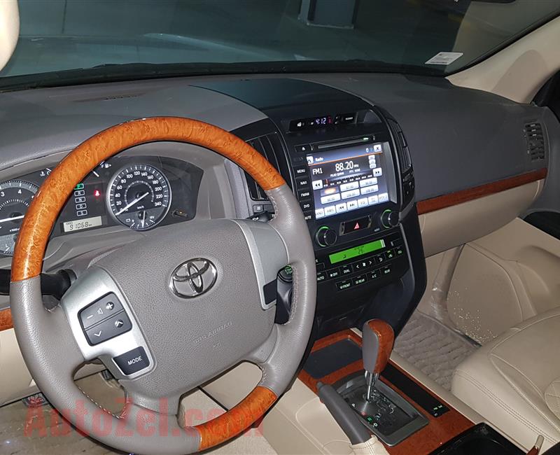 Toyota land cruiser V6 GXR 2015