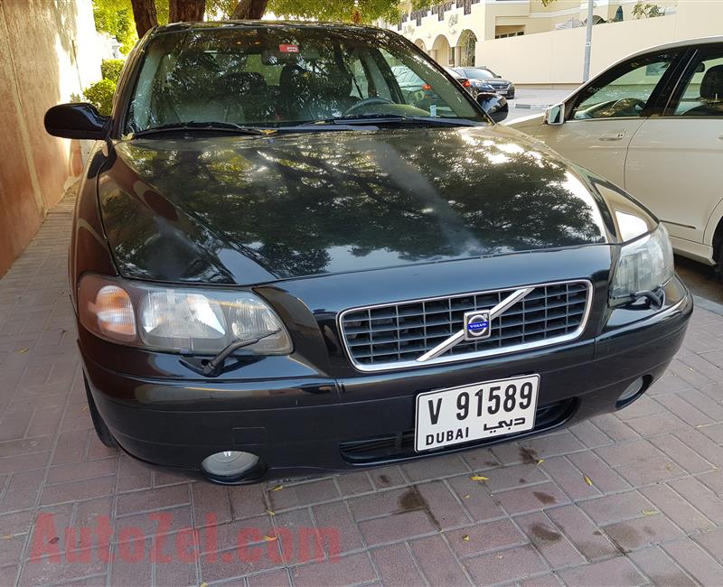 Volvo S60 in excellent condition 