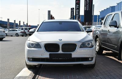 BMW 740i- 2011- WHITE- 187 000 KM- GCC SPECS