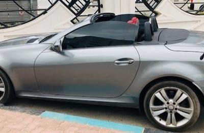MERCEDEZ BENZ SLK 350   IN GOOD CONDITION   AED 28000
