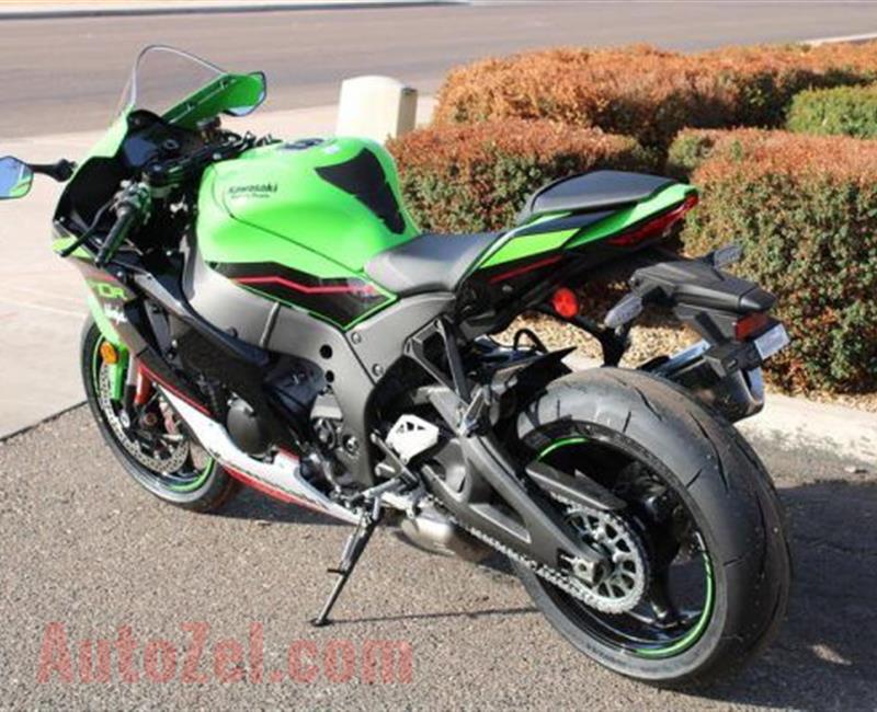 2021 Kawasaki Ninja  ZX 10R whatsapp... +639276041208