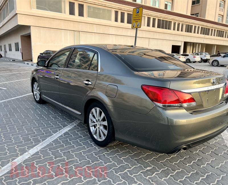 Toyota Avalon limited 