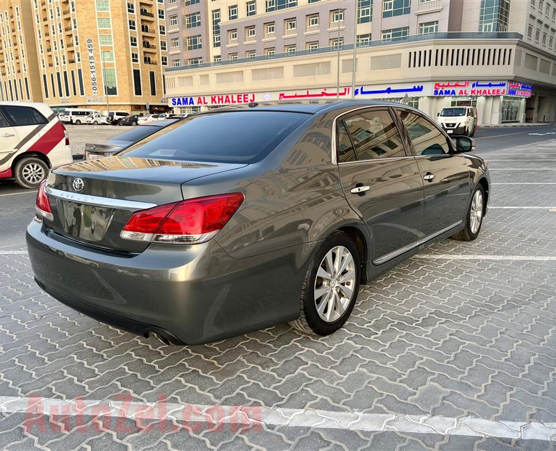 Toyota Avalon limited 