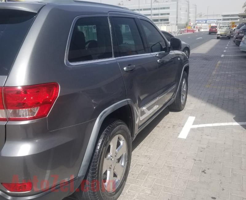 Jeep Grand Cherokee Laredo 2012 GCC Specs No Accidents  Well maintained recently