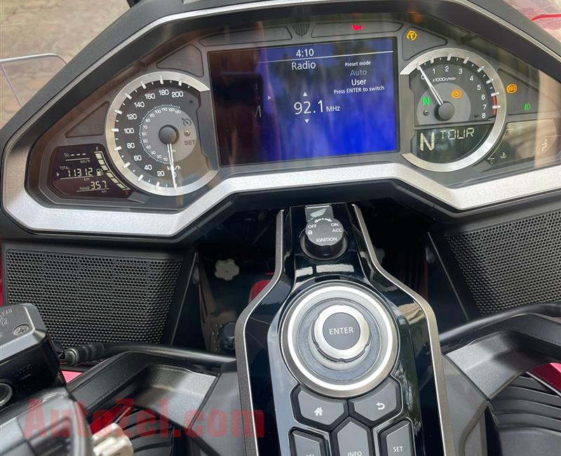 2020  honda goldwing 1800 ABS whatsapp +971588909485