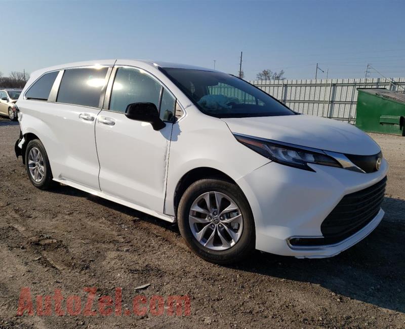 2022 Toyota Sienna  Le   