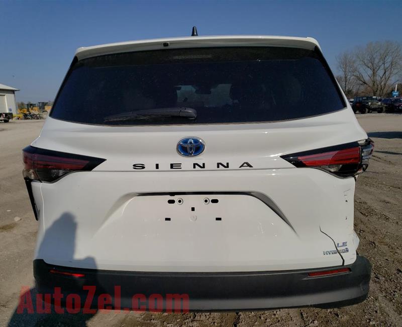 2022 Toyota Sienna  Le   