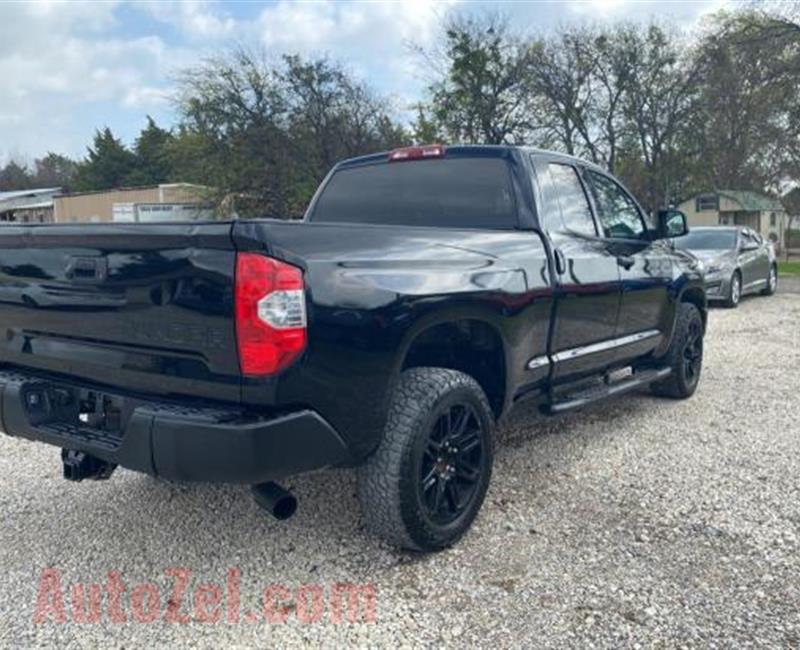 2019 Toyota Tundra, Double Cab SrSr5...........contact me on whatsaspp 0557266210